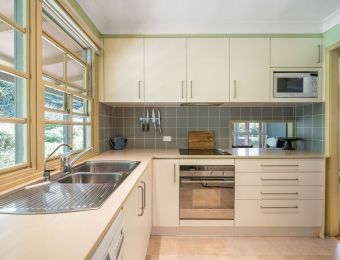 BHS09590