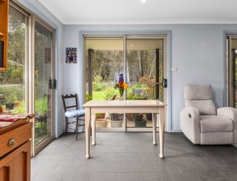 032_Open2view_ID868450-81_-_105_Chifley_Road-scaled